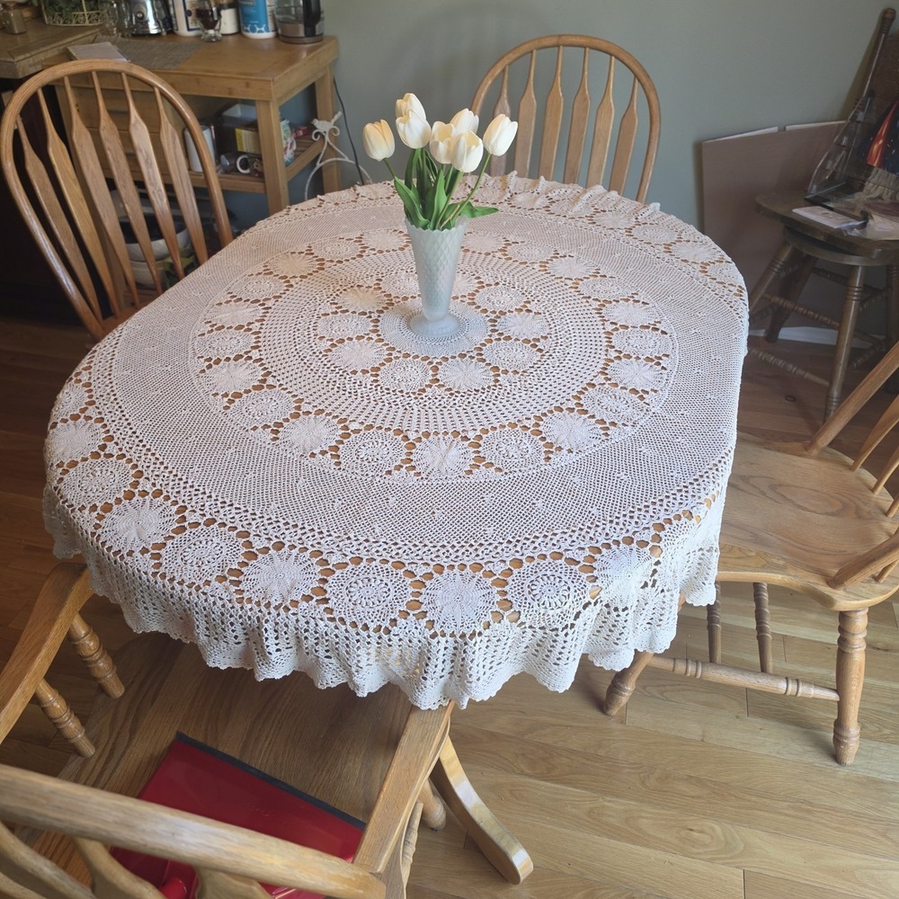 VINTAGE Oval Cotton Crochet Lace Tablecloth Cream 6FT×5FT approximately